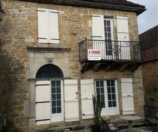 Maison de bourg + Grange