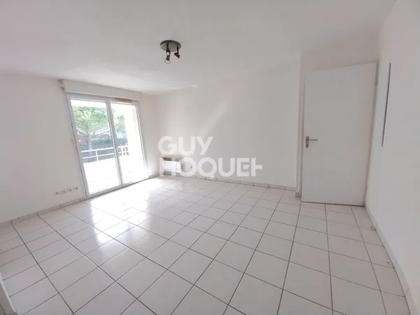 APPARTEMENT DE TYPE 2 AVEC BALCON ET PARKING
