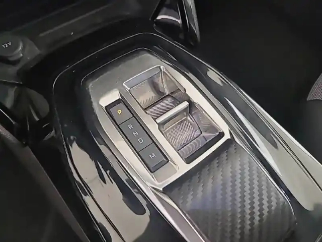 Peugeot 2008 bluehdi 130 s&amp;s eat8 — photo 47