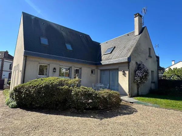 Maison 8 pièces 190 m²