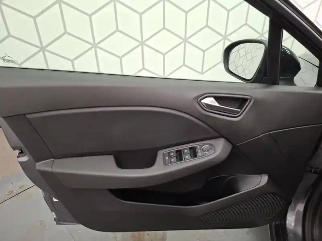 Renault Clio tce 90 — photo 9