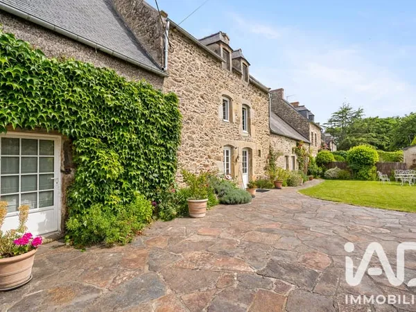 Maison 8 pièces 186 m²