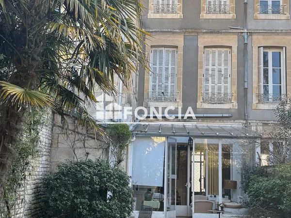 Quartier CHABAUDY très belle maison de caractère