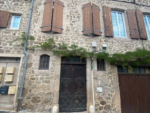 Très grand T6