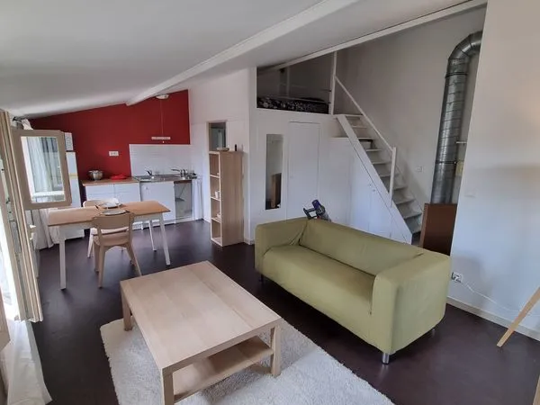 Grand Studio Meublé