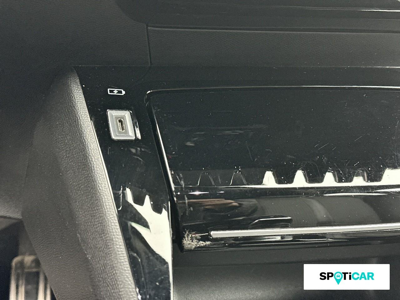 Peugeot 2008 1.5 bluehdi 130ch s&s gt eat8 125g — photo 16