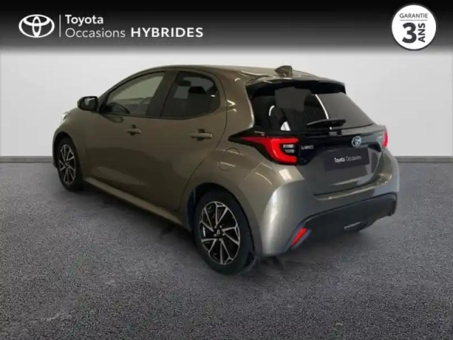 Toyota Yaris 116h design 5p my21 — photo 2