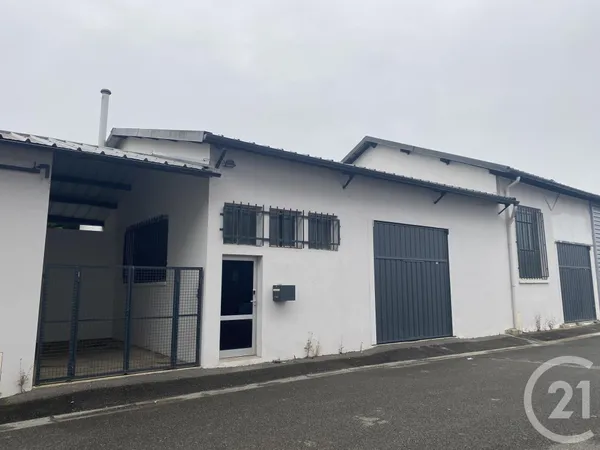 Local 200 m²
