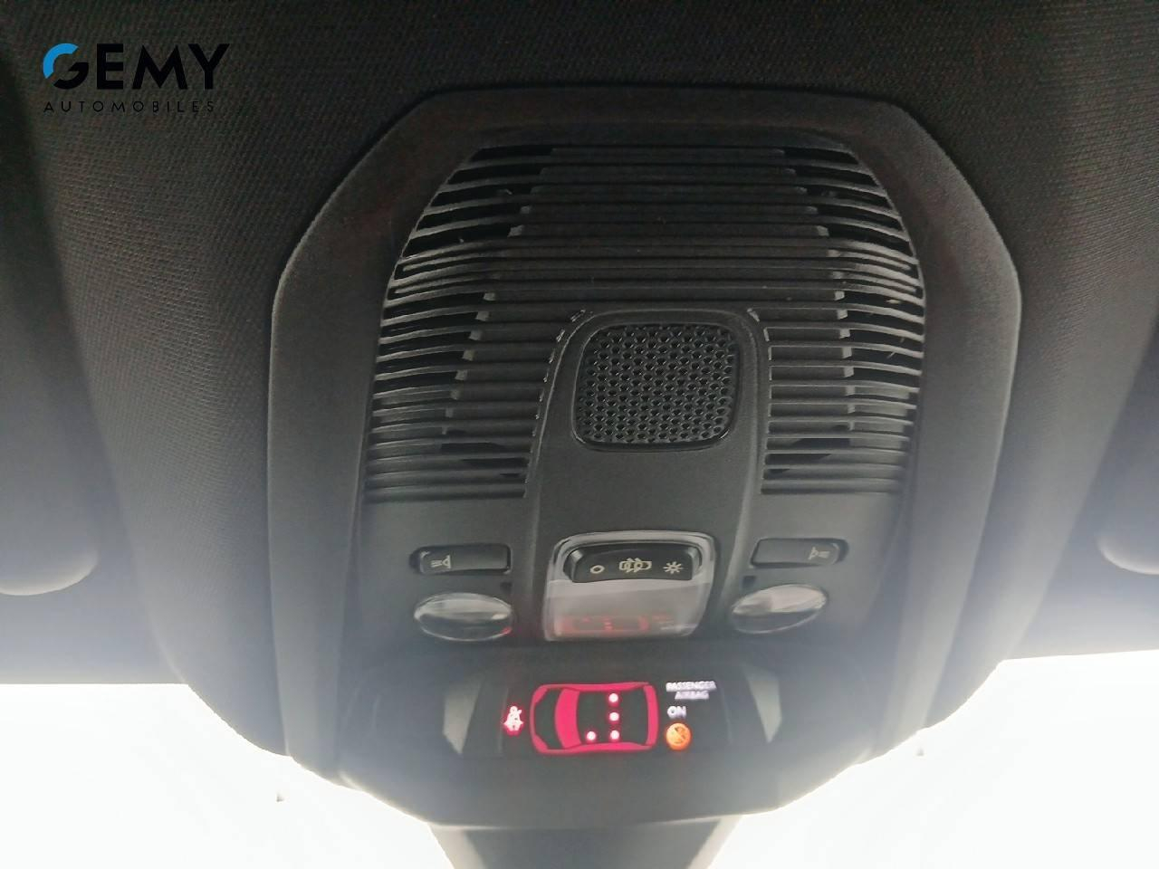 Peugeot 3008 puretech 130ch s&s eat8 allure pack — photo 20