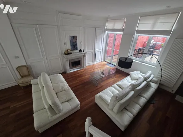 Maison 8 pièces 234 m²