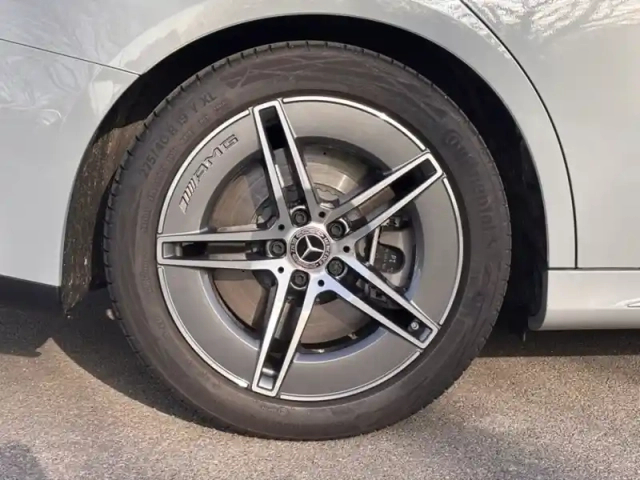 Mercedes Classe E break 300 hybrid eq amg line — photo 10