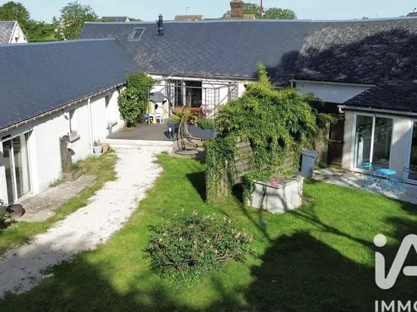 Maison 8 pièces 255 m²