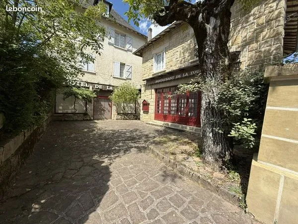 Maison 30 pièces 1000 m²