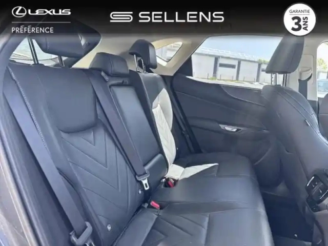 Lexus Nx 450h+ executive 4wd — photo 7