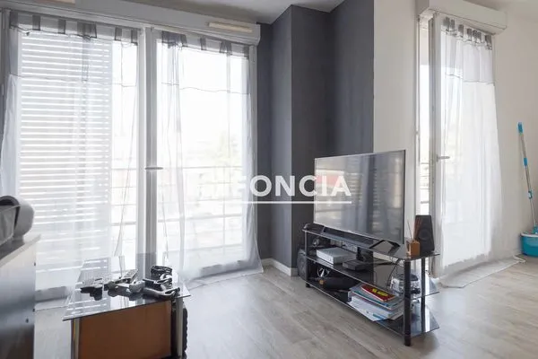 Studio 1 pièce 28 m²