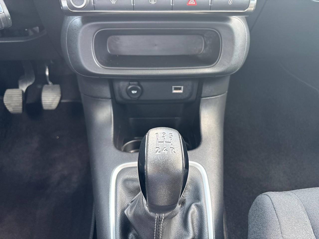 Citroën C3 1.2 puretech 83ch s&s shine — photo 20