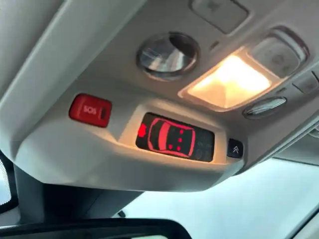 Citroën C5 Aircross hybride 145 e-dcs6 — photo 24