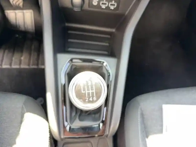 Renault Clio tce 90 — photo 18