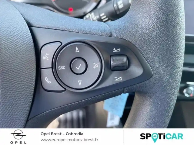 Opel Corsa 1.2 75ch — photo 9
