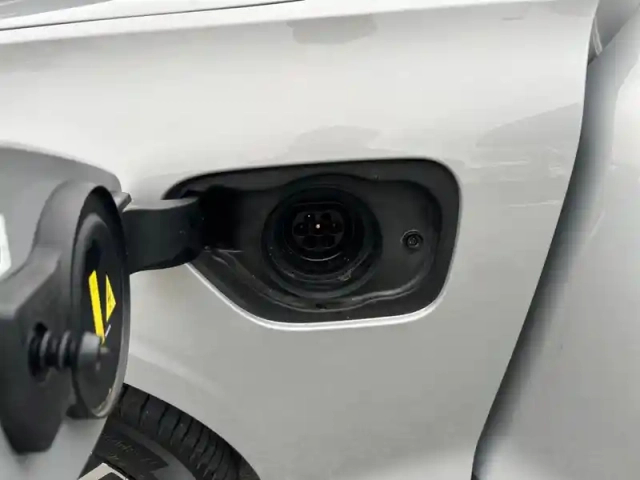 Volvo V60 t6 awd recharge 253 ch + 145 ch geartronic 8 — photo 8