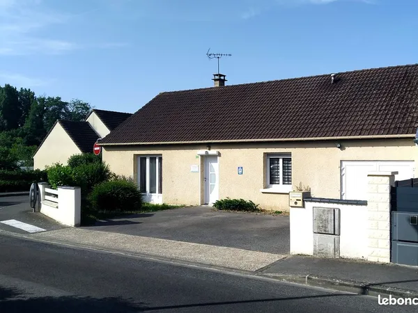 Maison à vendre. Moncetz-Longevas