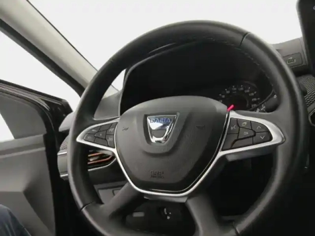 Dacia Sandero 1.0 tce 90ch confort cvt -22 — photo 15