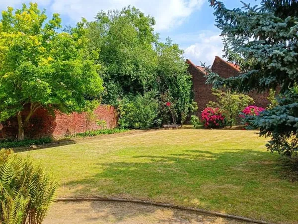 Maison 8 pièces 300 m²