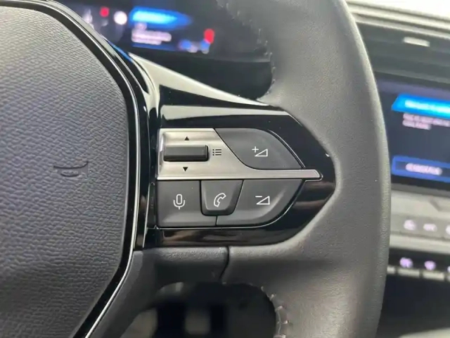Peugeot 308 hybrid 145 e-dcs6 — photo 18