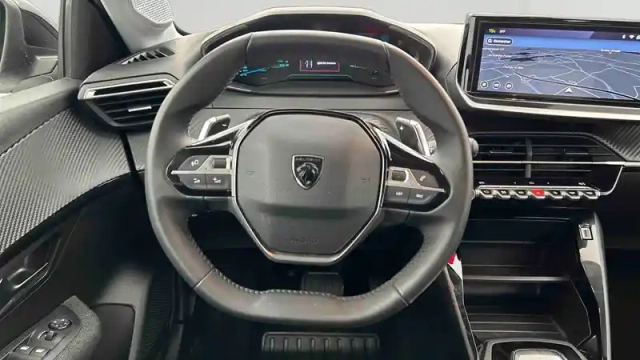 Peugeot 208 hybrid 100 e-dcs6 — photo 12