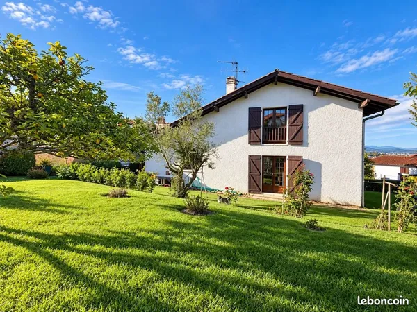 Maison 6 pièces 180 m²
