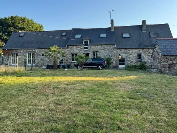 Maison 8 pièces 240 m²