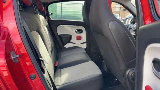 Renault Twingo 1.0 SCe 70 - Intens – 2014 – 116146 km – Essence – Boîte Manuelle — photo 31