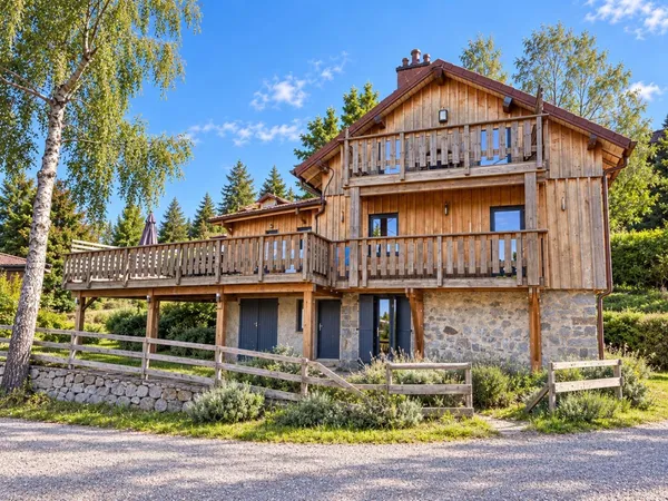 Gérardmer- Chalet divisé en 2 appartements vue Lac