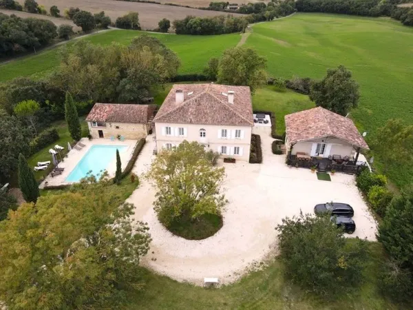 Maison de luxe 18 pièces 573 m²