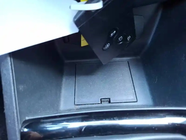 Renault Clio dci 90 e6c — photo 30