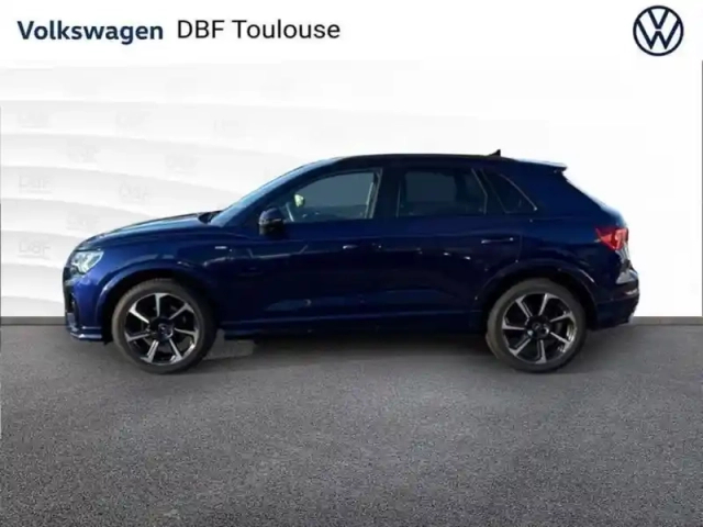 Audi Q3 35 tfsi 150 ch s tronic 7 s line — photo 3
