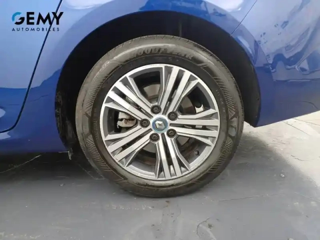 Renault Megane mégane iv estate phev 160 — photo 51