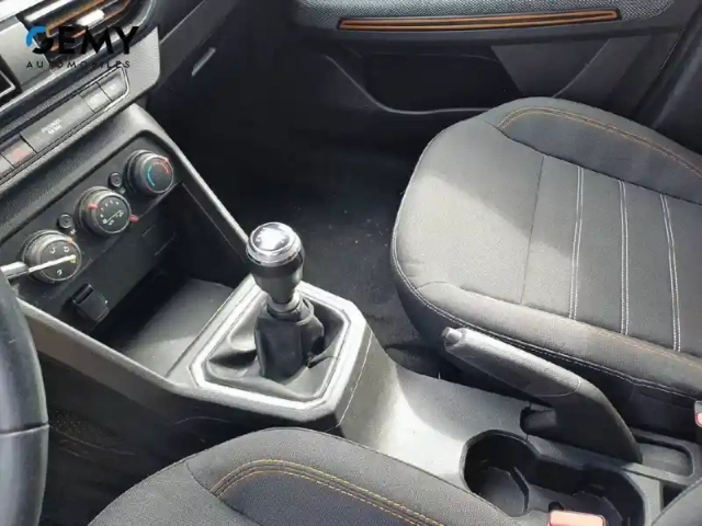 Dacia Sandero eco-g 100 - 22 — photo 12