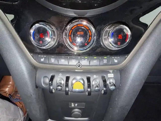 Mini Mini countryman 125 - 95 ch all4 bva6 — photo 27
