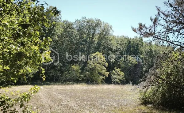 Terrain 1764 m²