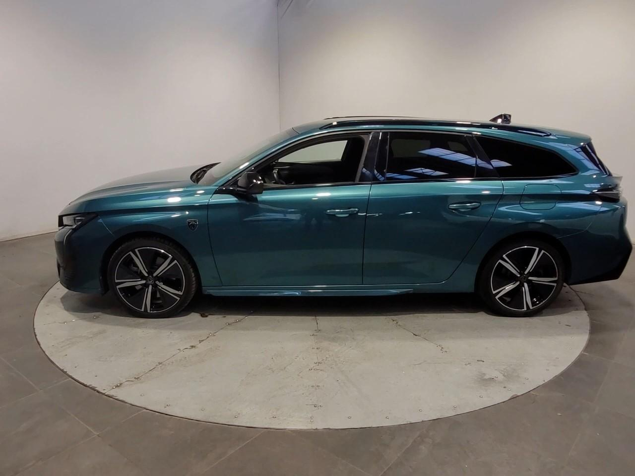 Peugeot 308 sw phev 180 e-eat8 gt — photo 2