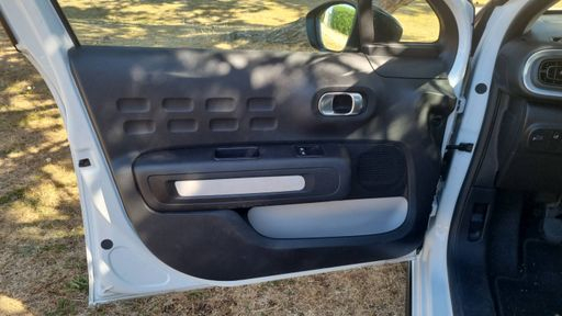 Citroen C3 1.2 PURETECH 82.0 - Graphic – 2019 – 122684 km – Essence – Boîte Manuelle — photo 24