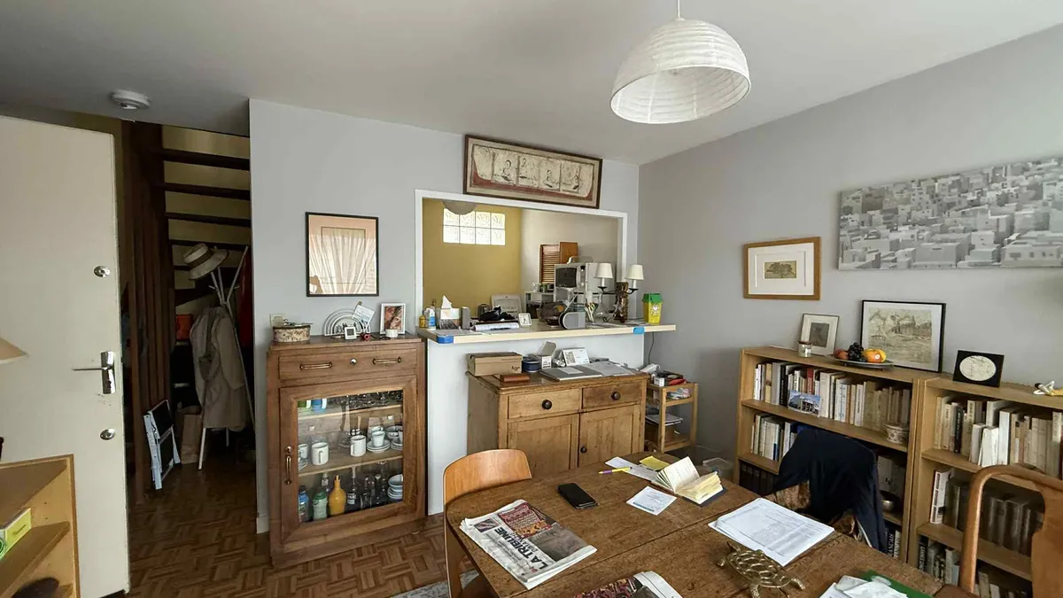 Photo 1