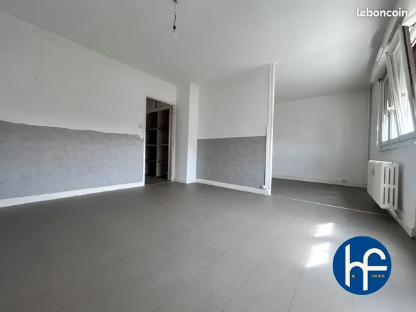T2 de 55m2 avec cave, grenier et parking