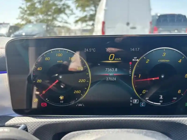 Mercedes Cla 180 d coupé amg line — photo 14