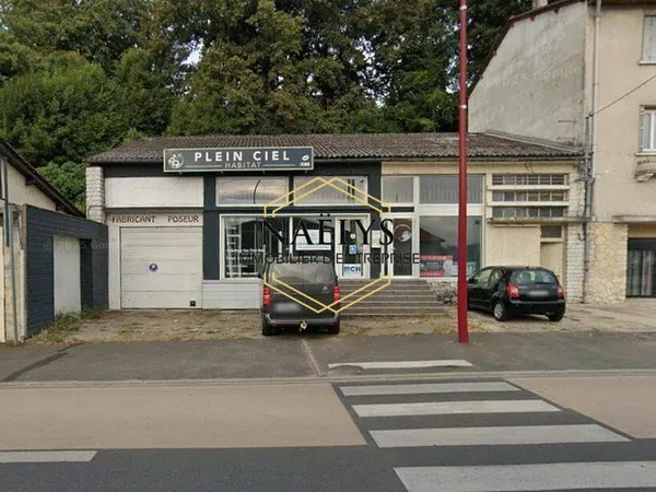 Local commercial 380 m²