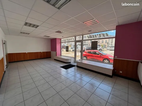 Local commercial 78 m² QUIMPER