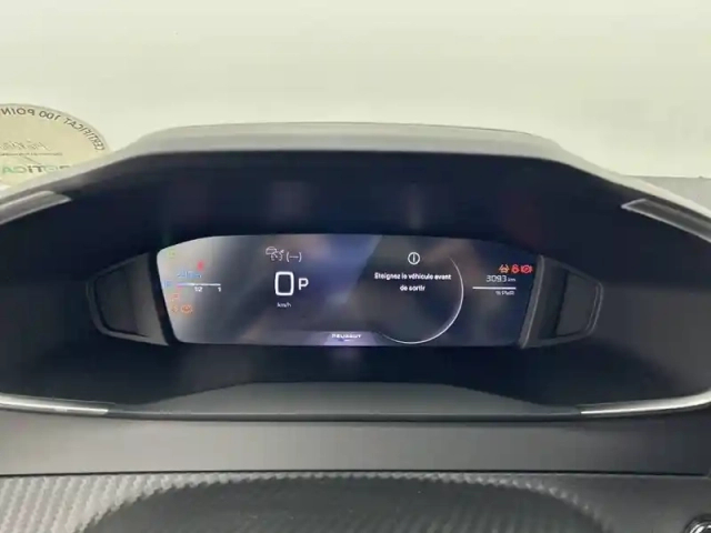 Peugeot 2008 hybrid 145 e-dcs6 — photo 10