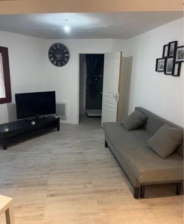 Appartement Location Lodève 1p 25m² 350€