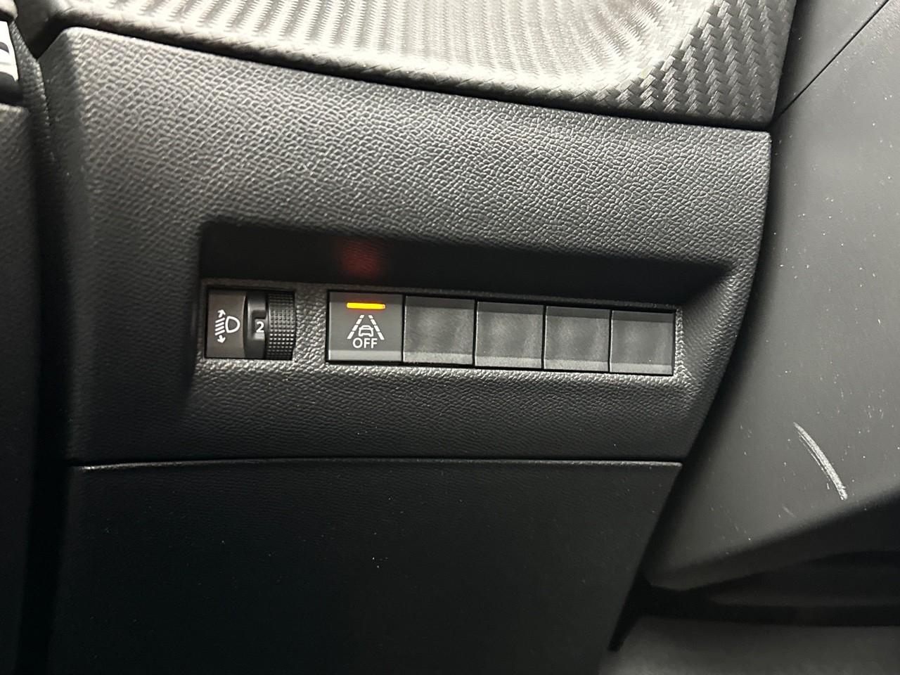 Peugeot 2008 puretech 100 s&s bvm6 style — photo 16